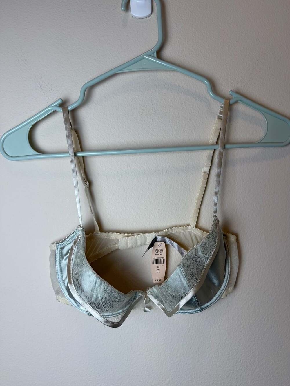 Victoria's Secret Lace Underwire Bra Size 32C Blue Satin